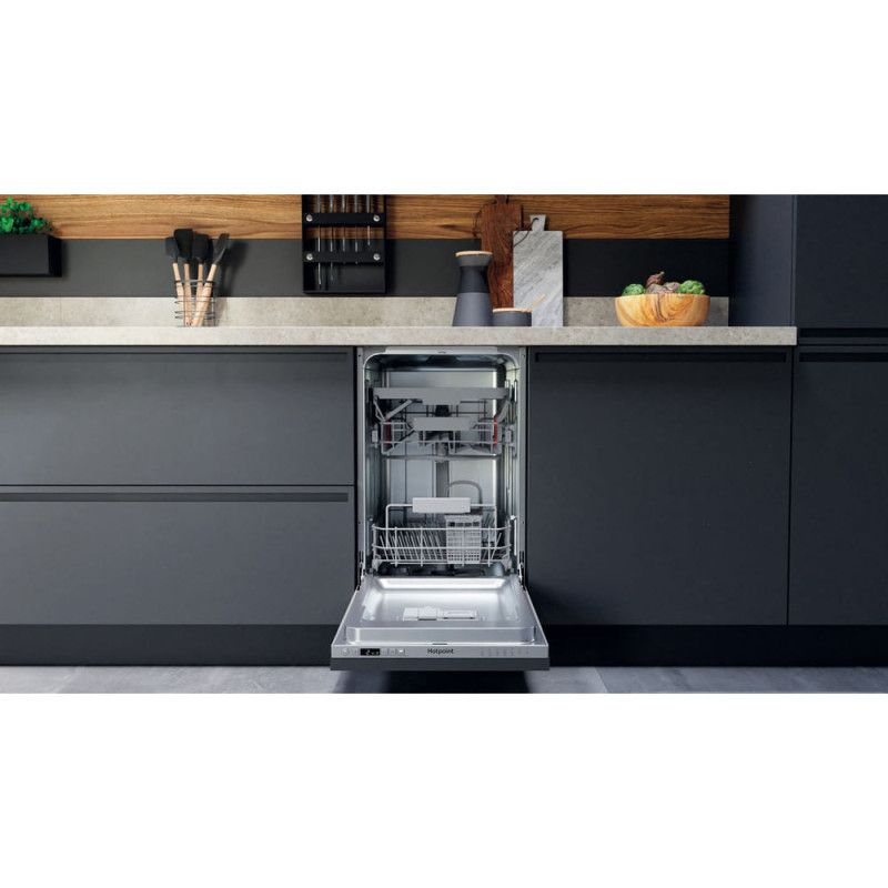 Hotpoint HSIC 3M19 C UK N