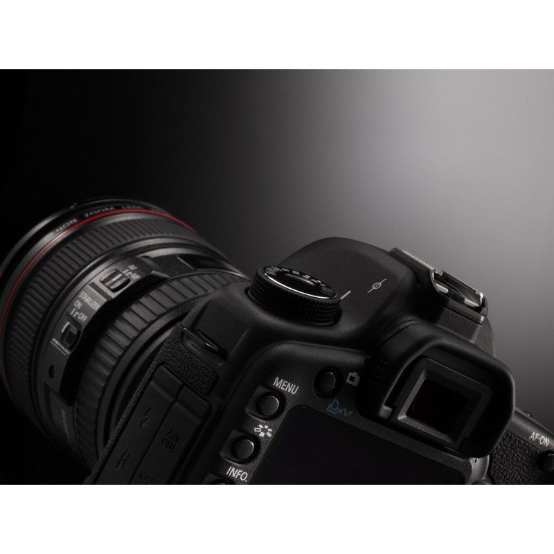 Canon 5D Mark II + EF 24-105mm